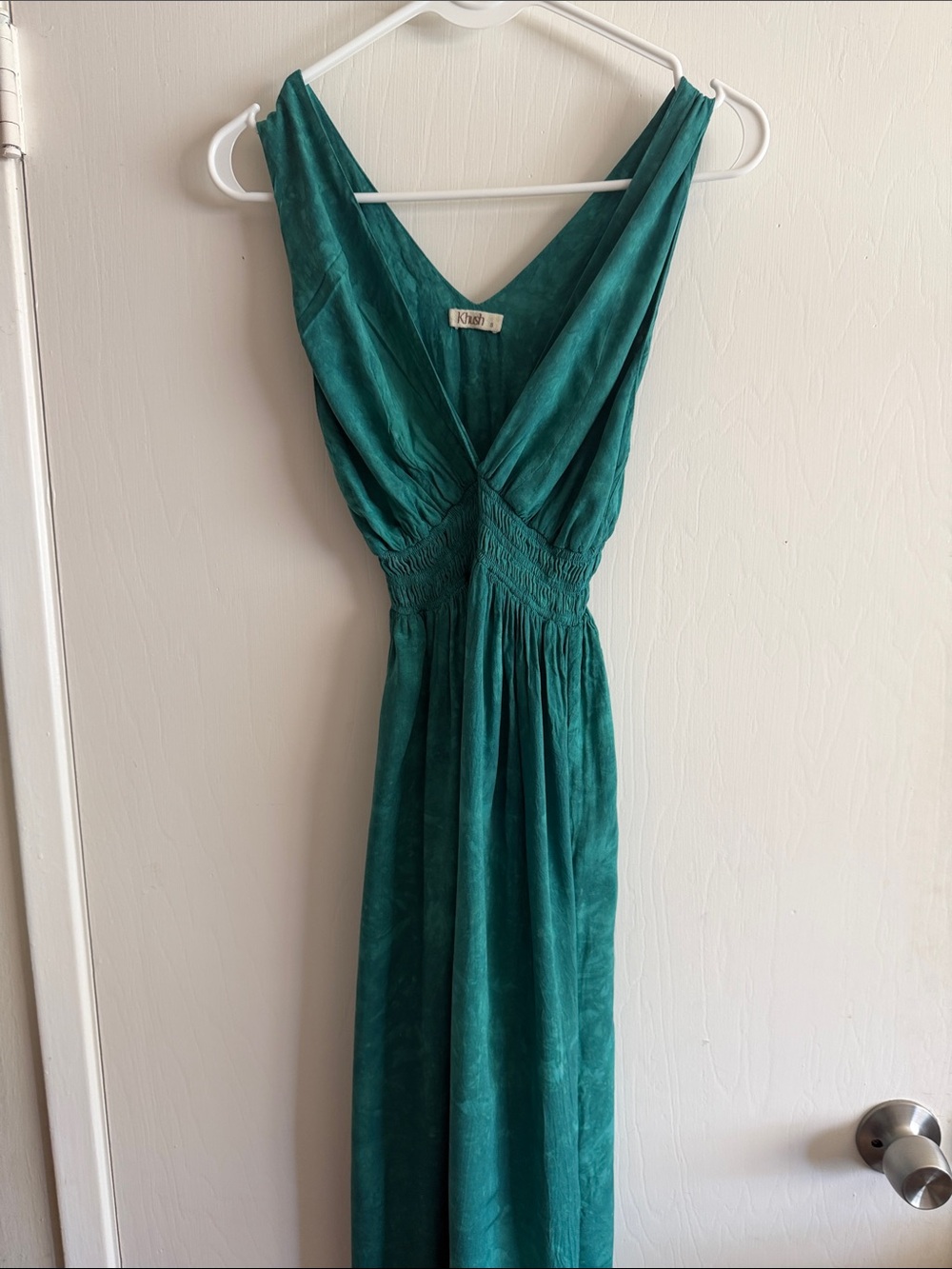 Khush Sleeveless Emerald Maxi Dress with V-Neck
